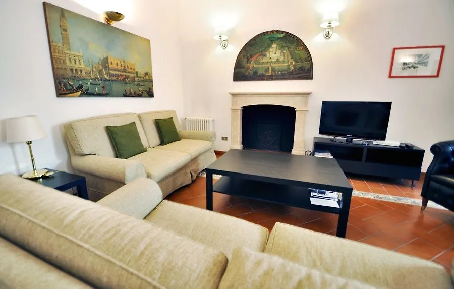 Cerva Fashion District Apartment Milan