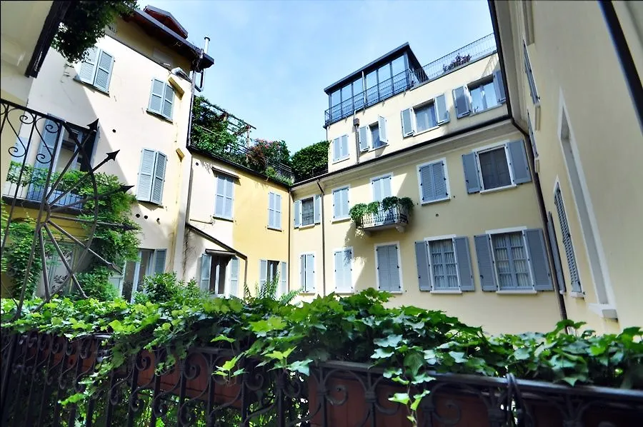 Cerva Fashion District Apartment Milano Italia